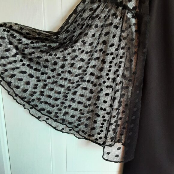 Little Dress - Picture 3 of 3